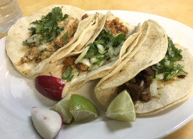 Tacos Puebla inside