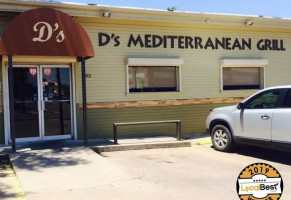 D's Mediterranean Grill outside