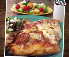 Mr Gatti's Pizza food