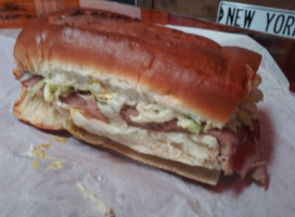 New York Sub Hub food