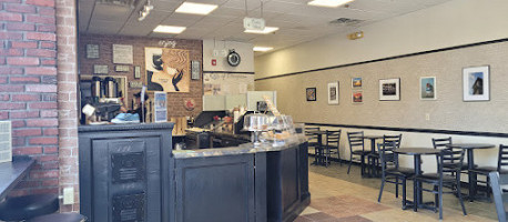 Elvera's Cafe inside