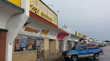 Taqueria Mi Hacienda inside