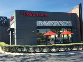 El Pollo Loco outside