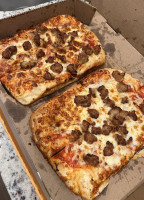 Little Caesars Pizza food