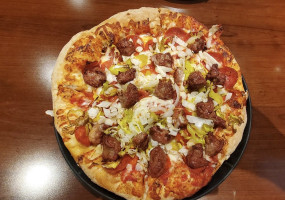 Barro's Pizza food