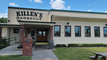 Killen's Bbq inside