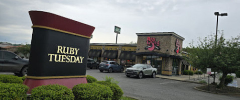 Ruby Tuesday Phone Number, Reservations, Reviews food