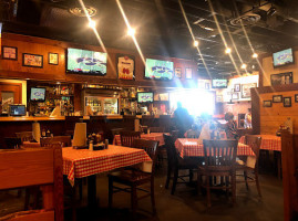 Famous Dave's -b-que food