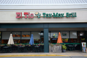 El Tio Tex-mex Grill inside