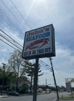 John's Seafood outside