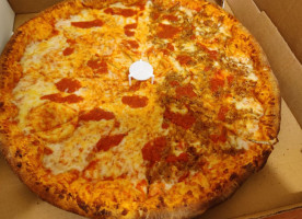 Emilio's Pizza food