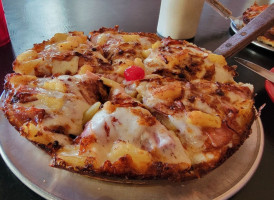 Ca Sarducci's Pizzeria food