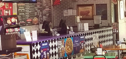 Bosses Pizza, Wings Burgers New Braunfels inside