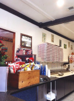 Carota's Pizza food