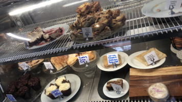 Dianna's Bakery Cafe Deli-specialty Market food