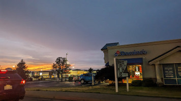 Domino's Pizza outside