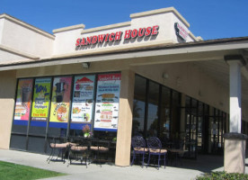 Sandwich House food