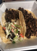 Garibaldy's Tacos food