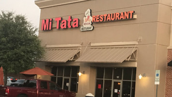 Mi Tata Mexican outside