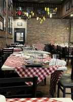 Grimaldi's Pizzeria food