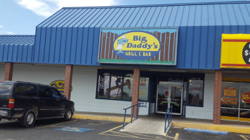 Big Daddy's Grill outside