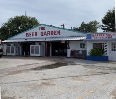 Carlos' Beer Garden outside