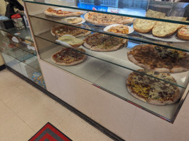 Sal's Pizza food