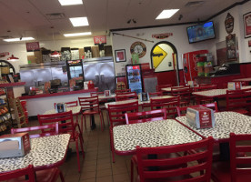 Firehouse Subs Centreville Square inside