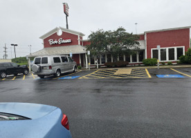 Bob Evans In Mart outside