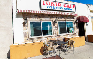 Tonir Cafe outside