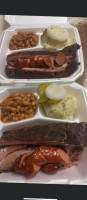 Tanks's -b-que Catering food