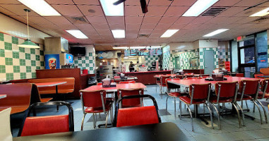 Fox's Pizza Den Phone Number, Reservations, Reviews inside