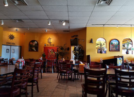 El Nopal inside