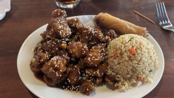 Amy's China Cuisine food