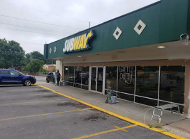 Subway In Des Mo food