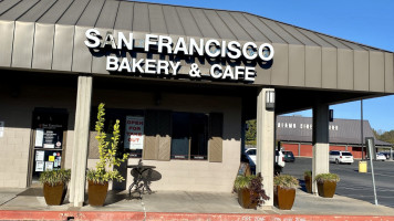 San Francisco Bakery Café outside