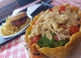 Hog Wild Pit -b-q food