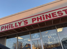 Phillys Phinest food