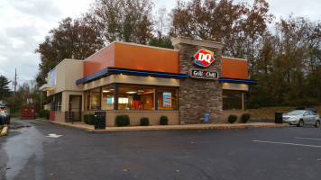 Dairy Queen Grill Chill inside