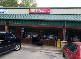 Fox's Pizza Den Argo outside