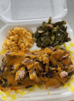 Wally's Soul Food food