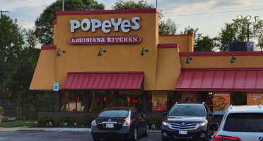 Popeyes Louisiana Kitchen outside