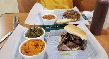 Big Muddy Bbq food