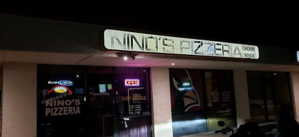 Chrissy's Nino's Pizzeria food