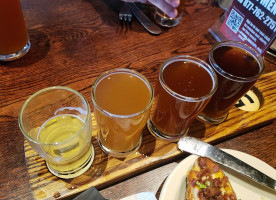 Rattlesnake Mountain Brewing Co food