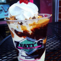 Zesty's Frozen Custard Grill food