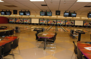 River Lanes Family Entertainment Center inside