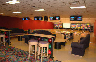 River Lanes Family Entertainment Center inside