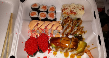 541 Sushi food