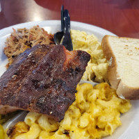 Scott's Walk-up -b-q food